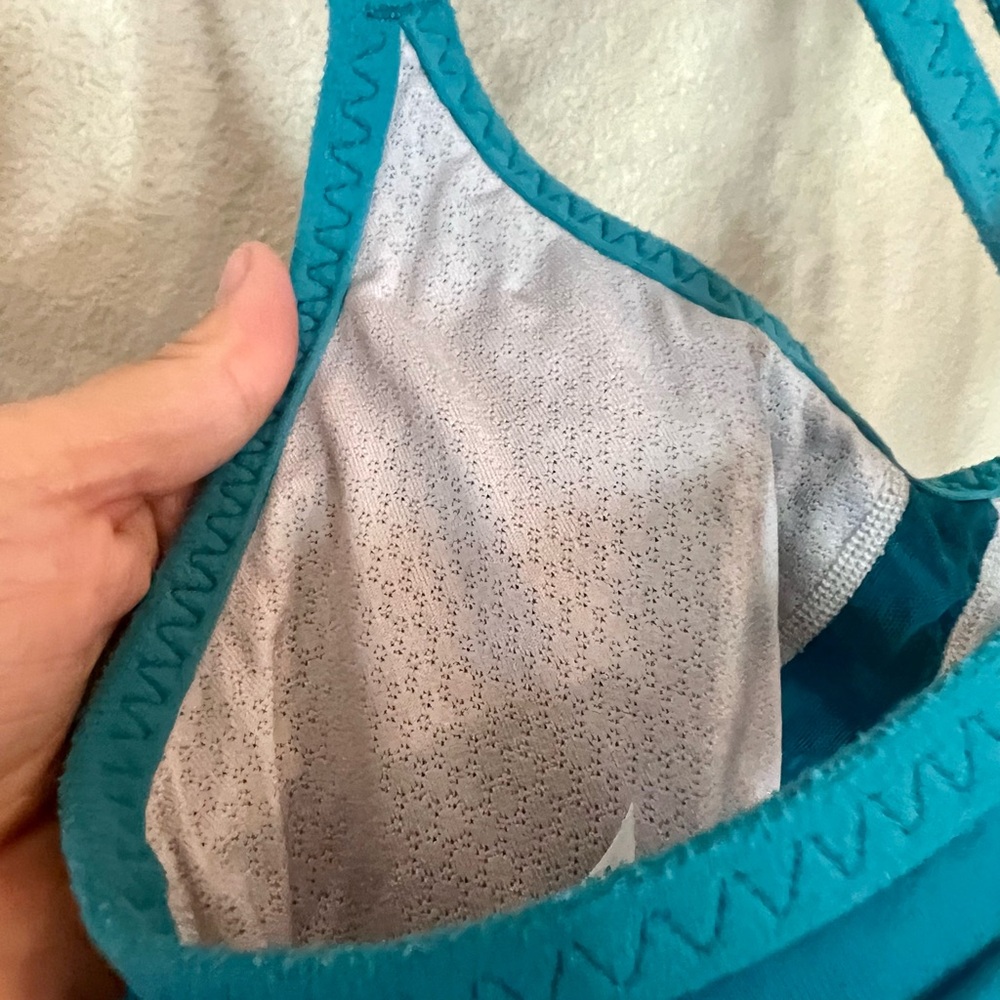 VGUC Patagonia Teal Sports Bra Size Small - Picture 16 of 16